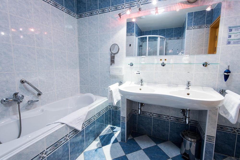 Monti Spa Františkovy Lázně Szoba fotó